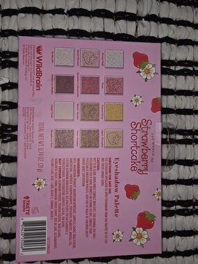 WildBrain Strawberry Shortcake Eyeshadow Palette - Pink & Gold Shades